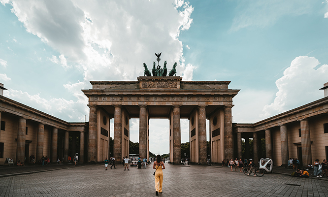Berlin Branderburg Claudio Schwarz Purzlbaum Tscghjm716g Unsplash 666X400b